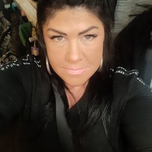 Meet your Posher, Jenefer